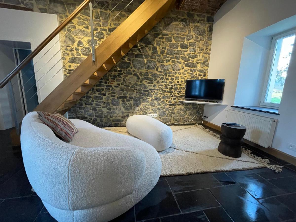 La Ferme De Basseilles Guest House Mozet Eksteriør bilde