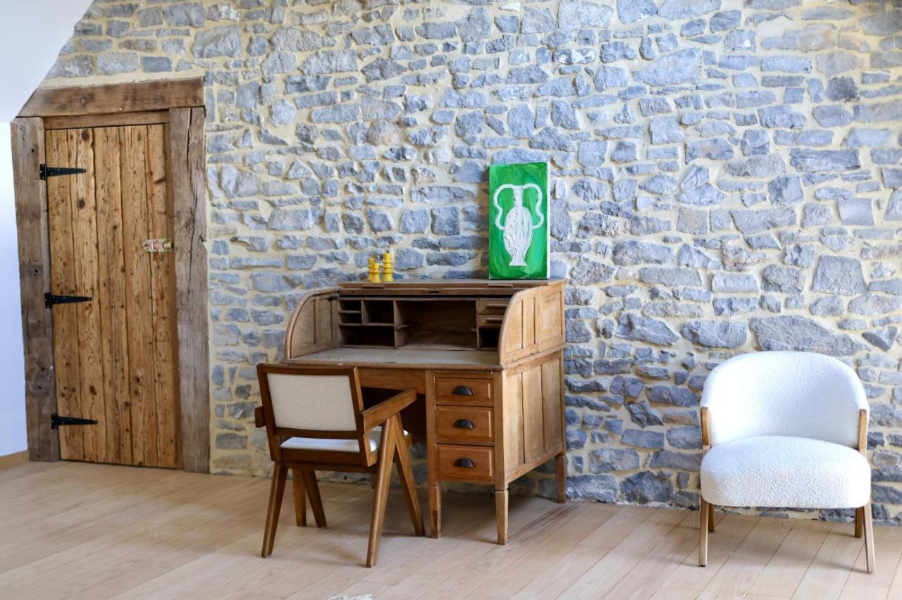 La Ferme De Basseilles Guest House Mozet Eksteriør bilde