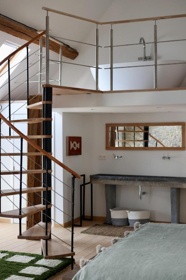 La Ferme De Basseilles Guest House Mozet Eksteriør bilde
