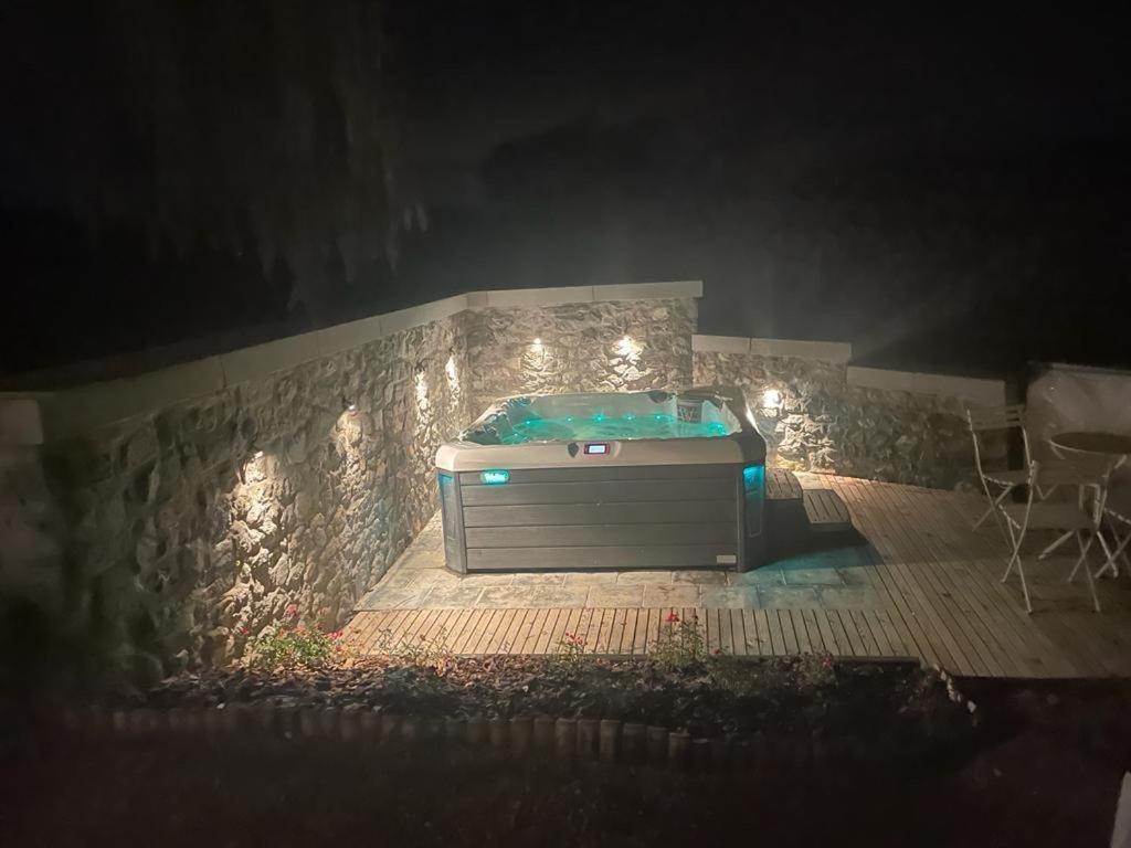 La Ferme De Basseilles Guest House Mozet Eksteriør bilde