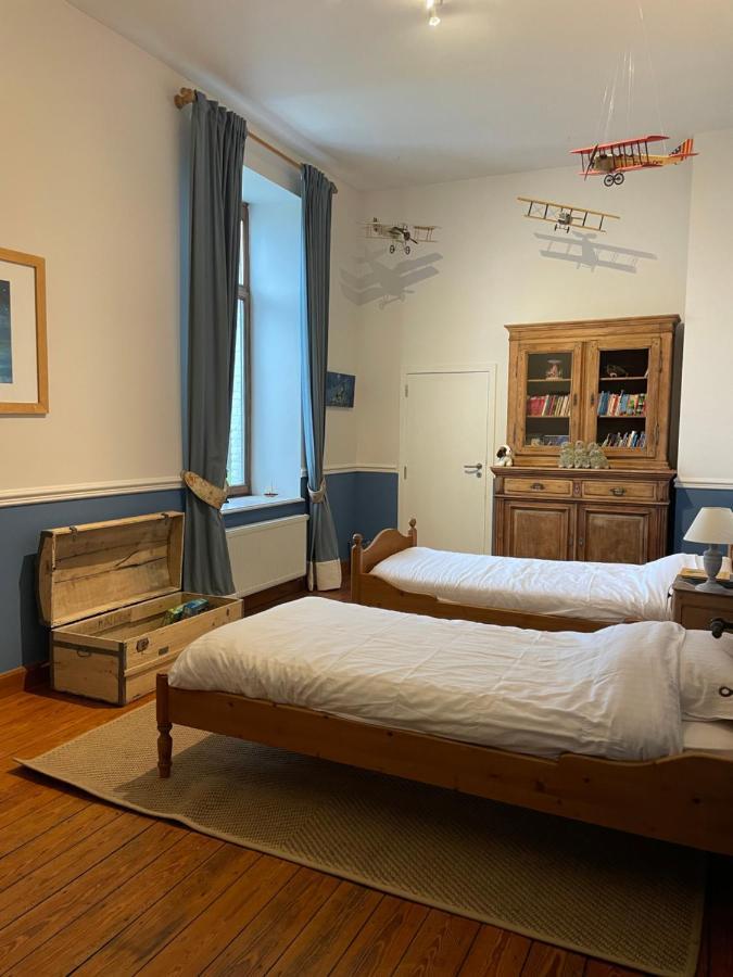 La Ferme De Basseilles Guest House Mozet Eksteriør bilde